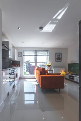 2 Bed Flat, Atlantic Mansions, SO14 - Photo 1