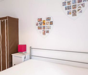 A residence building with 7 rooms to rent in Avenidas Novas, Lisbon - Photo 5