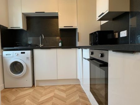 1 bed Apartment - To Let - Photo 4