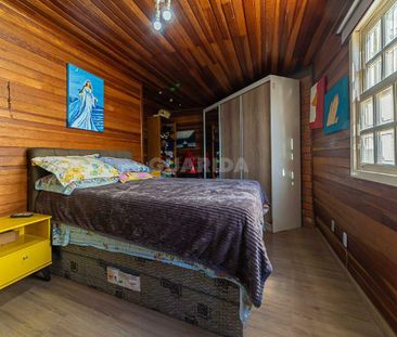 Casa com 3 dormitórios e 2 vagas de garagem, no bairro Cristo Reden... - Foto 6