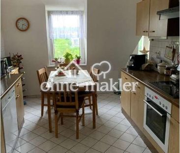 Großzügige 4-Zimmer-Altbauwohnung mit Wohnküche, Balkon & Gäste-WC - Photo 4