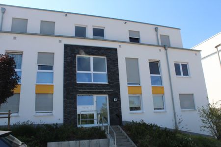 4 Zimmer Penthouse mit sonniger Dachterrasse! - Photo 2