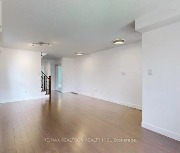 211 RED MAPLE ROAD - Photo 4