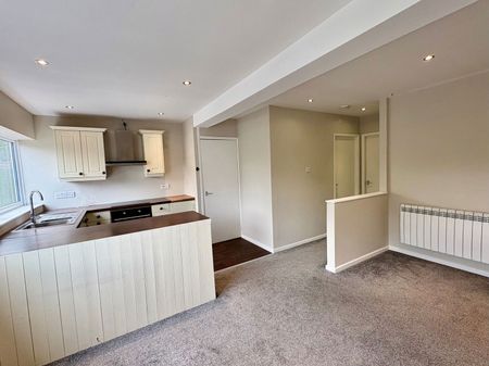 High Street, Kinver, Stourbridge, DY7 6HE - Photo 4