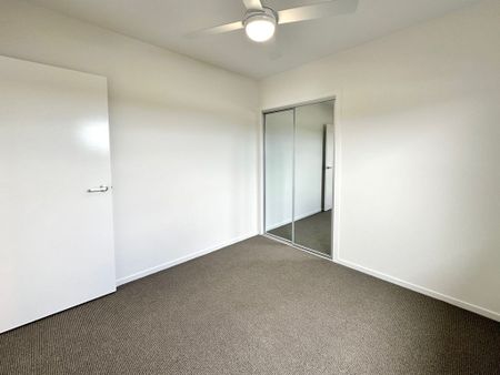 2/4 Goadsby Street, Cameron Park - Photo 3