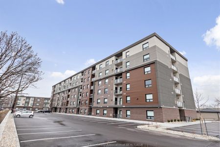 For Lease - 11870 TECUMSEH Road Unit# 202, Tecumseh, Ontario - Photo 5