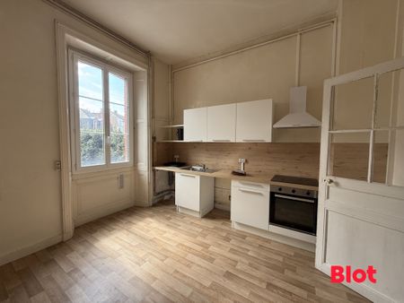 Location Appartement 6 pièces 133m² RENNES 35000 - Photo 5