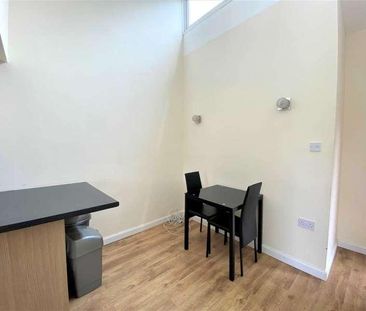 Ulcombe Gardens, Canterbury, CT2 - Photo 2