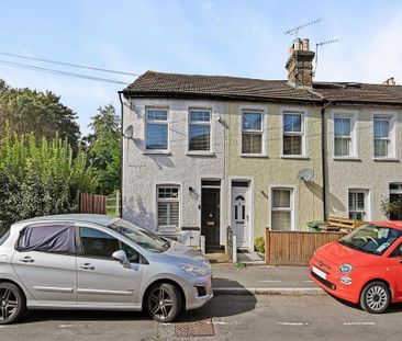 2 bedroom end of terrace house to rent - Photo 5