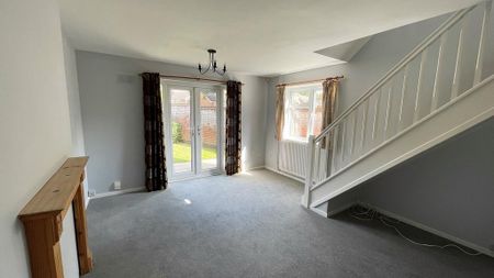 2 bedroom semi-detached house to rent - Photo 2