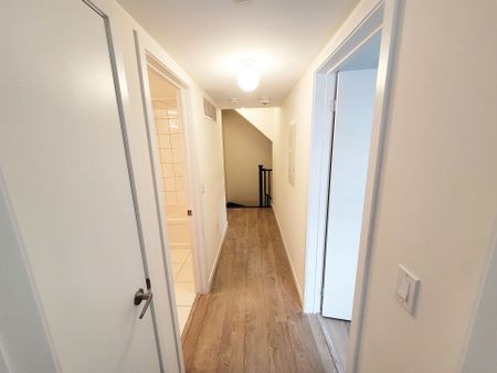 For Lease - 300 Alex Garden Circle Unit# 55, Aurora, Ontario - Photo 3