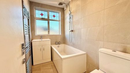 Woodford Green IG8, Property for rent - Photo 4