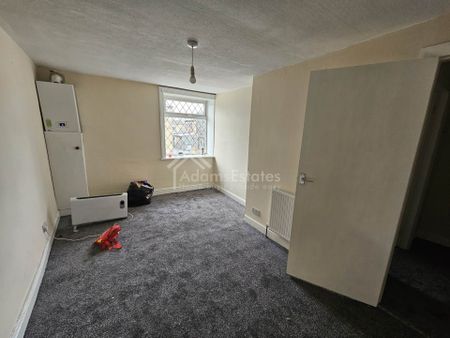 Price £625 pcm - Available Now - Unfurnished - Photo 2