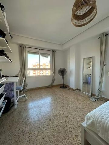 Carrer d'Isaac Peral, Valencia, Valencian Community 46024 - Foto 5