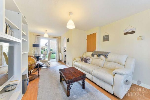 Cliffe Walk, Sutton - Photo 1