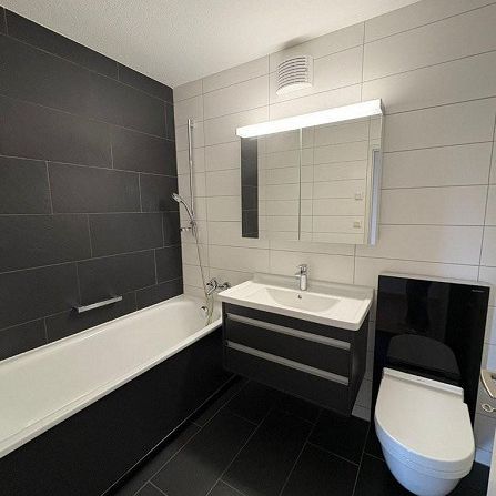 Dein neues Zuhause mit Weitblick - 4.5 Zimmer im 7. OG der Liebrüti - Photo 1