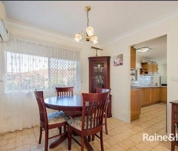 FAMILY HOME IN GREAT CENTRAL LOCATION - Photo 5