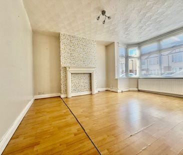 3 Bed Semi-Detached House, Durham Road, LU2 - Photo 1