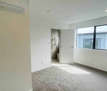 Modern living Townhouse - Photo 4