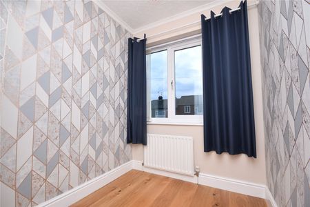 30, Wesley Garth, Leeds, West Yorkshire, LS11 8RF - Photo 5