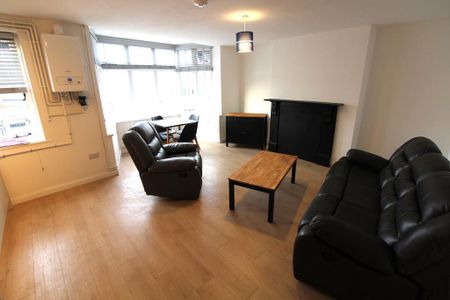 1 bedroom in a house share to rent - Photo 4