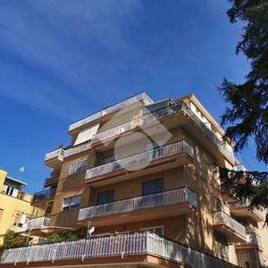 Attico in affitto - Photo 2