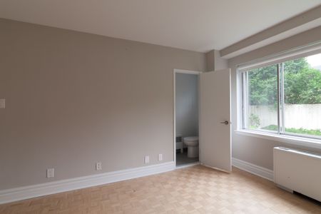 4555 Bonavista Avenue - Photo 4