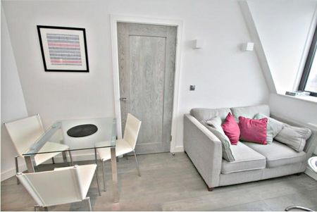 1 bedroom flat to rent - Photo 2