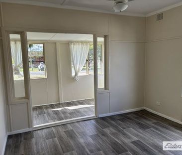 Long-Term 2-Bedroom Rental with Secure Fenced Yard - Photo 5