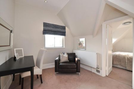 4 bedroom flat to rent - Photo 5