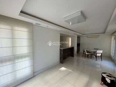 Apartamento com 2 quartos e 95m² para alugar em Moinhos de Vento, Porto Alegre. - Photo 3