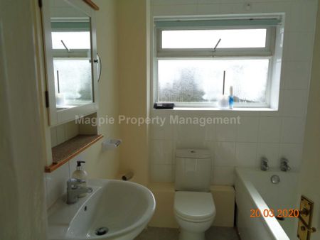Price £1,450 pcm - Available 13/06/2026 - Unfurnished - Photo 3