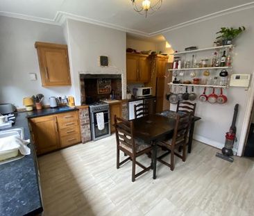 Village Place , - Photo 4