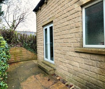 3 bedroom terraced house to rent - Photo 2