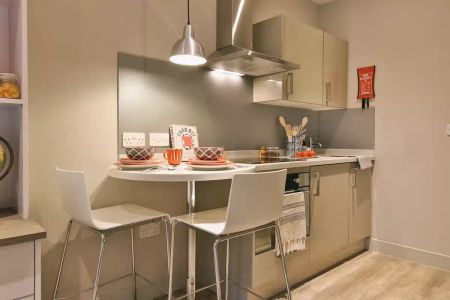 Classic 2 Bed Apartment - Photo 3