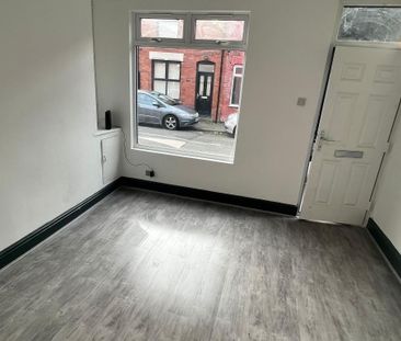 2 bedroom house to rent - Photo 2