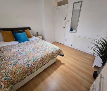 1 bedroom in a house share to rent - Photo 6