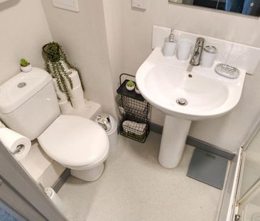 1 bedroom private hall to rent - Photo 1