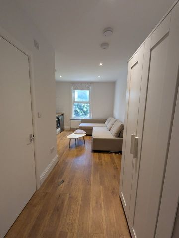 Studio Flat, Crouch End, N8 - Photo 2