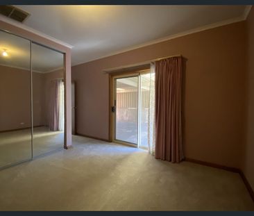 Modern Comfort & Convenience in Redwood Park! - Photo 1