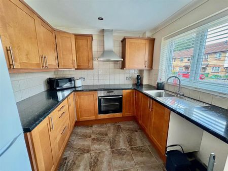 2 bedroom terraced house to rent - Photo 3