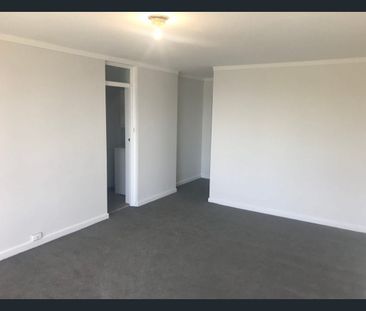 Unfurnished Apartment Overlooking the Swan River! - Photo 4