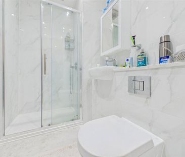 3 bedroom apartment to rent - Photo 6