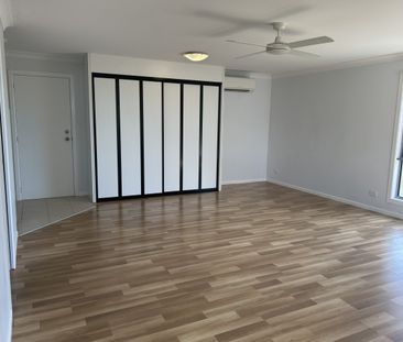 Neat & Tidy Studio + Air con! - Photo 5