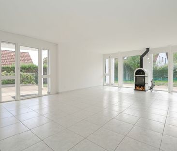 Grosszügige Parterre-Wohnung in Tägerig zu vermieten - Photo 1
