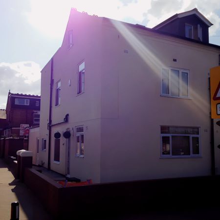 9 Bedroom 9 Bathroom - Photo 3