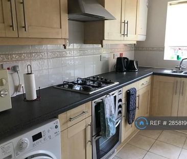 1 bedroom in a house share to rent - Photo 4