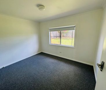 Modern Comfort Meets Easy Living! - Photo 3