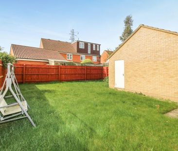 3 bedroom semi-detached house to rent - Photo 1