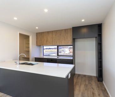 Ravenswood – Spacious Family Home! - Photo 6